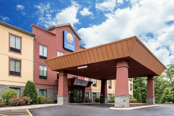 Comfort Inn Suites Tunkhannock Pocono Mountains Region Pennsylvania — Property