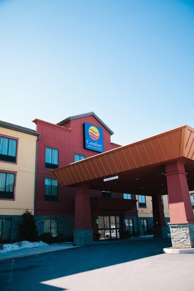 Comfort Inn Suites Tunkhannock Pocono Mountains Region Pennsylvania — Property