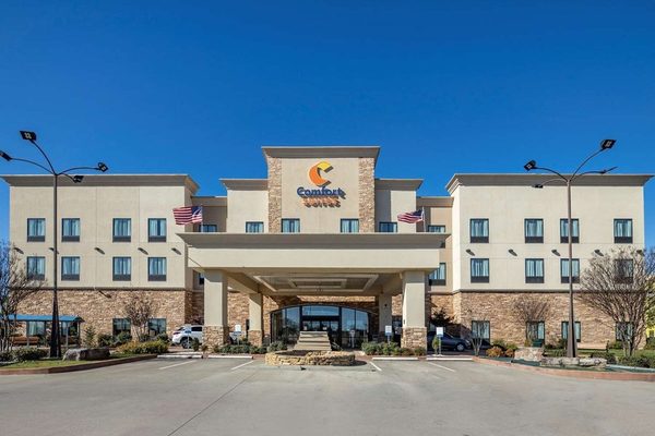 Comfort Suites — Property