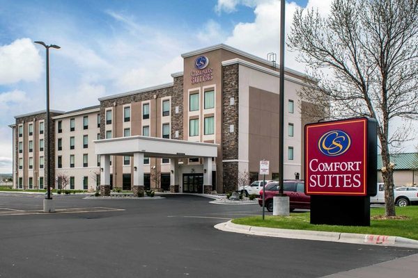 Comfort Suites — Property