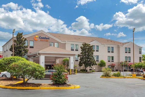 Comfort Suites — Property