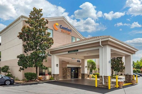 Comfort Suites — Property