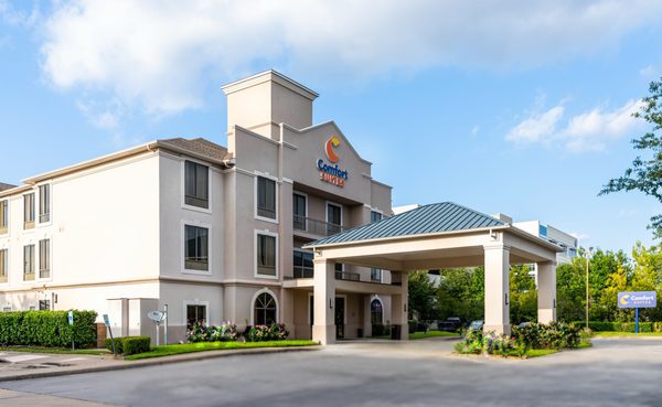 Comfort Suites Houston West At Clay Road — Property