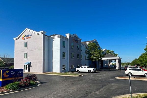 Comfort Suites Kansas City Liberty — Property
