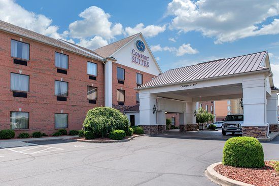 Comfort Suites Louisville Airport — Property