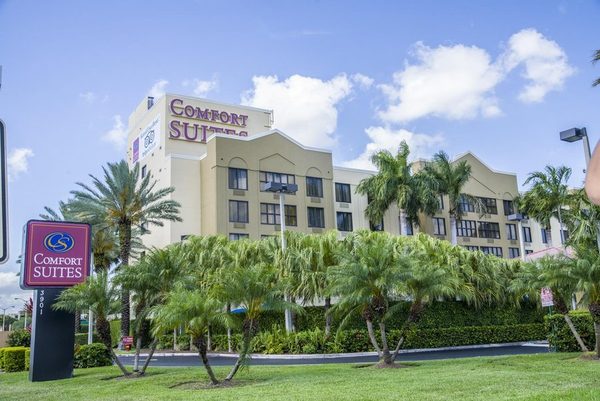 Comfort Suites Miami Florida — Property