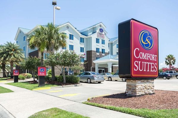 Comfort Suites New Orleans — Property