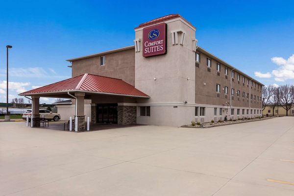 Comfort Suites — Property
