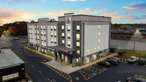 Comfort Suites St Louis Sunset Hills — Property