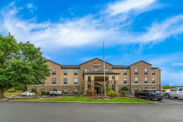 Comfort Suites Vincennes Vincennes Indiana — Property