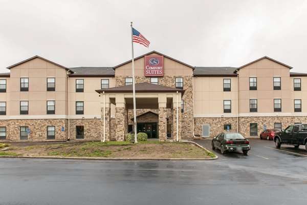 Comfort Suites Vincennes Vincennes Indiana — Property