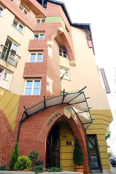 Corvin Center Suites — Property