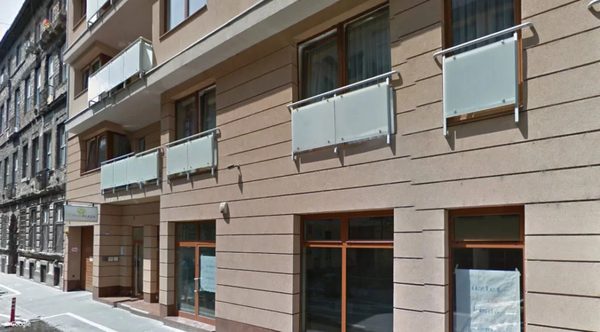 Corvin Plaza Apartments Suites — Property