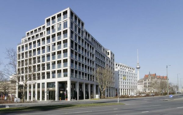 COSMO Hotel Berlin Mitte — Property