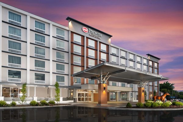Cottonwood Airport Expo Hotel Louisville — Property