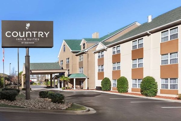 Country Inn Suites by Radisson Dalton GA — Property