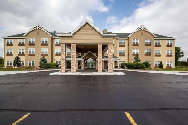 Country Inn Suites by Radisson Fond du Lac WI — Property