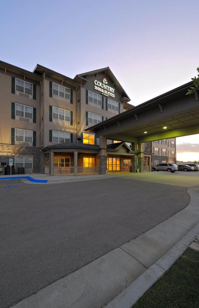 Country Inn Suites by Radisson Grand Forks ND — Property