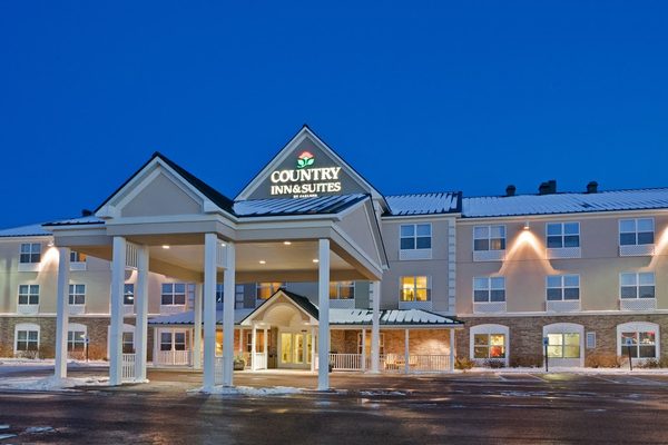 Country Inn Suites by Radisson Houghton MI — Property