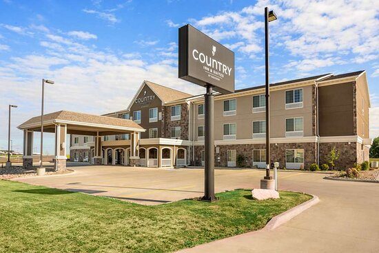 Country Inn Suites by Radisson Minot ND — Property