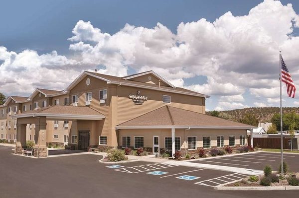 Country Inn Suites by Radisson Prineville OR — Property