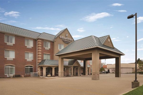Country Inn Suites by Radisson Valparaiso IN — Property