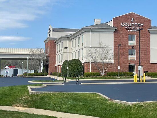 Country Inn Suites Etown — Property