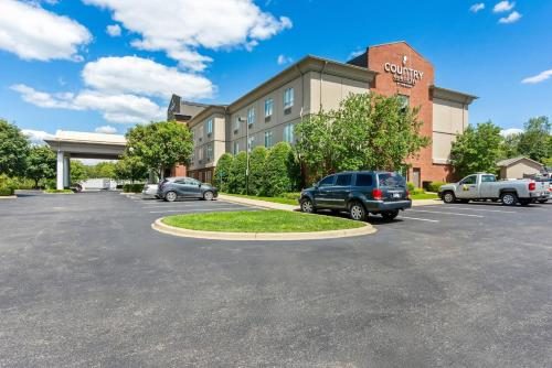 Country Inn Suites Etown — Property
