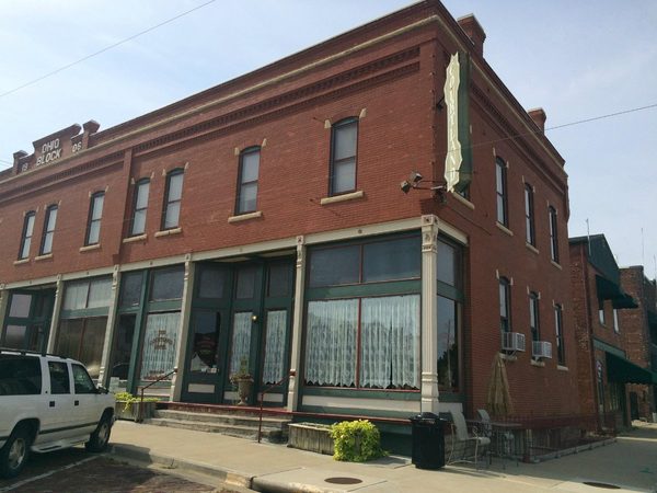 Courtland Hotel Day Spa Fort Scott Kansas — Property