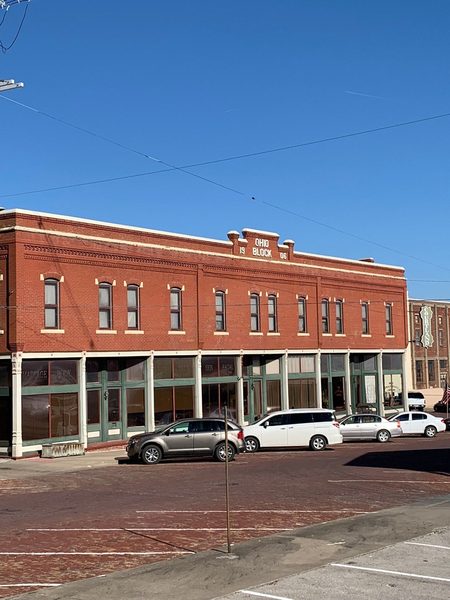 Courtland Hotel Day Spa Fort Scott Kansas — Property