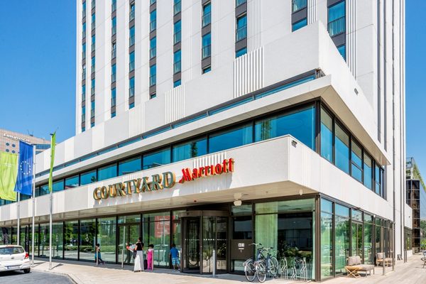 Courtyard by Marriott Amsterdam — Property