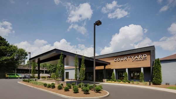 Courtyard by Marriott Atlanta Windy Hill Ballpark — Property