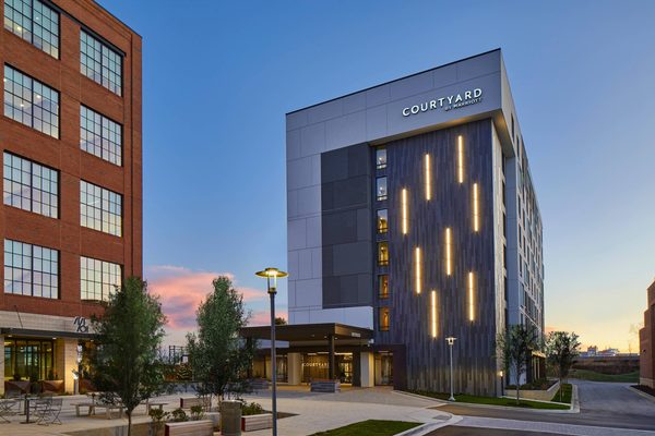 Courtyard by Marriott Baltimore Downtown McHenry Row — Property