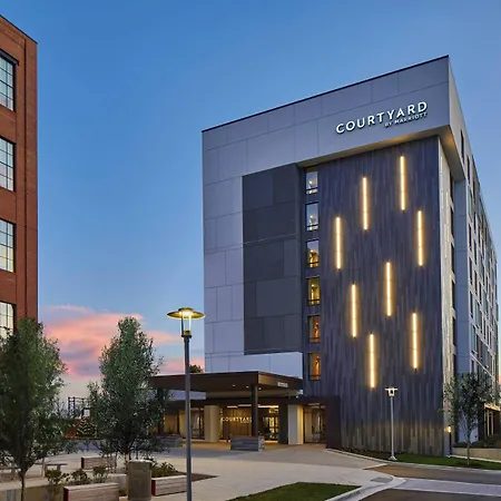 Courtyard by Marriott Baltimore Downtown McHenry Row — Property