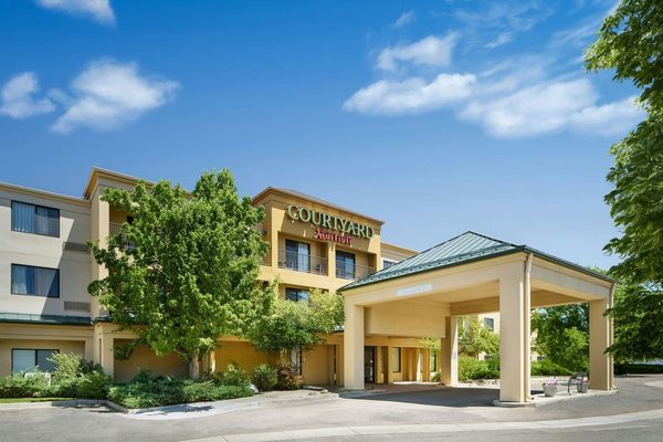 Courtyard by Marriott Boulder Longmont — Property