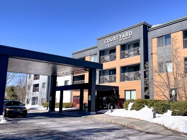 Courtyard by Marriott Burlington Williston — Property