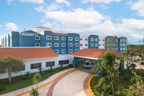 Courtyard by Marriott Cancun Airport — Property