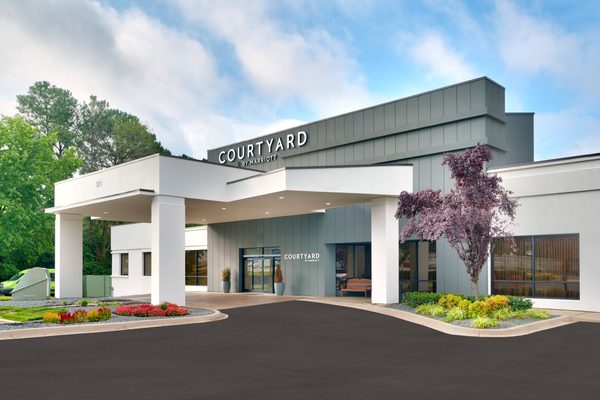 Courtyard by Marriott Charlotte Airport LoSo — Property