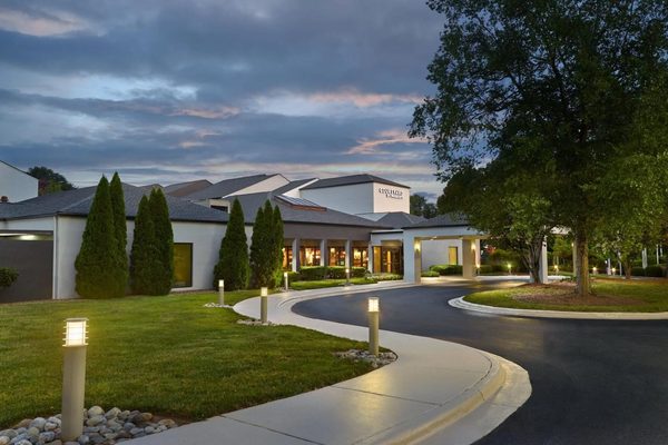 Courtyard by Marriott Charlotte Arrowood — Property