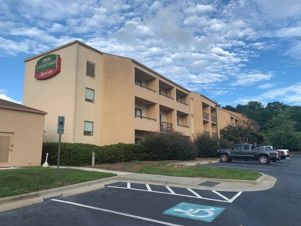 Courtyard by Marriott Charlotte Arrowood — Property