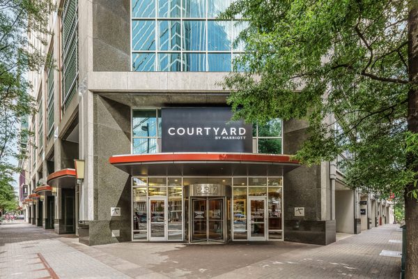 Courtyard by Marriott Charlotte City Center — Property