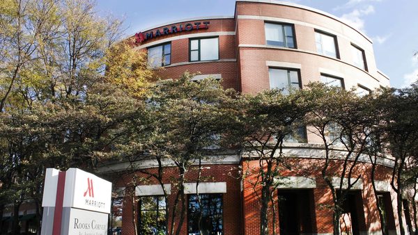 Courtyard by Marriott Chicago at Medical District UIC Chicago Illinois — Property