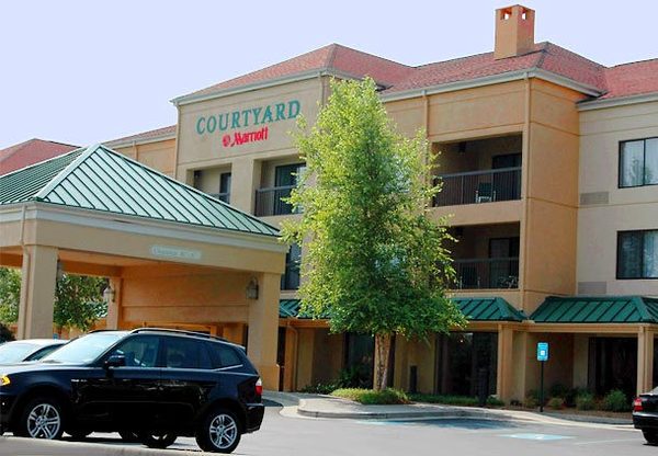 Courtyard by Marriott Dalton — Property