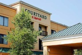 Courtyard by Marriott Dalton — Property