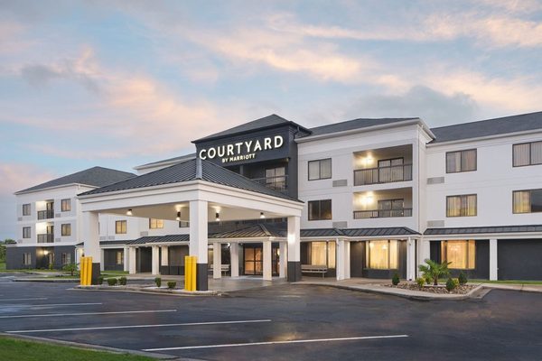 Courtyard by Marriott Florence — Property