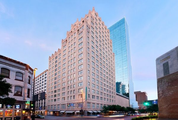 Courtyard by Marriott Fort Worth Downtown Blackstone — Property