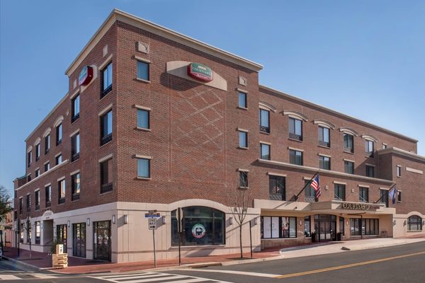 Courtyard by Marriott Fredericksburg Historic District — Property