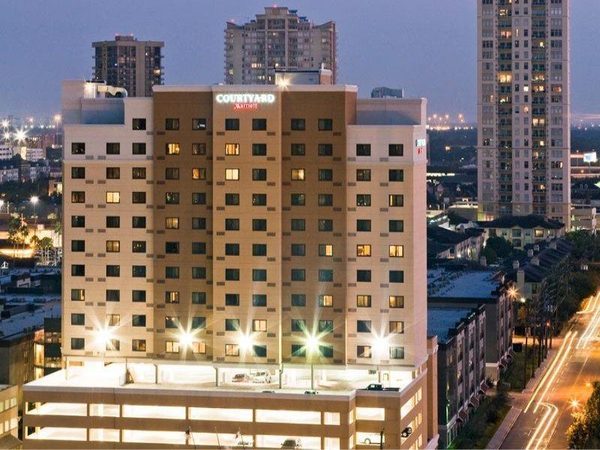 Courtyard by Marriott Houston by The Galleria — Property