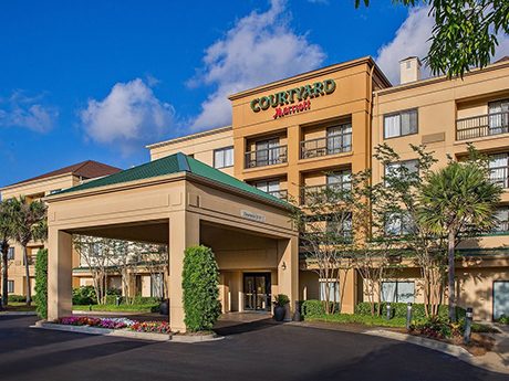 Courtyard by Marriott Houston Hobby Airport — Property