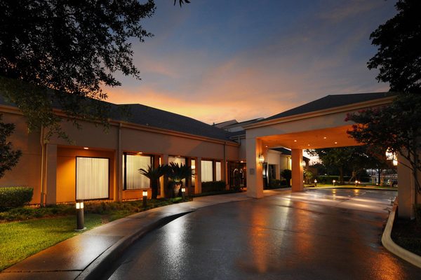 Courtyard by Marriott Houston Hobby Airport — Property